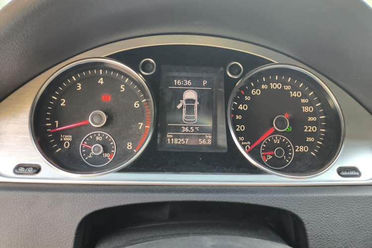 Used Volkswagen FAW-Volkswagen CC 2016 1.8TSI Luxury Model Instrument Cluster