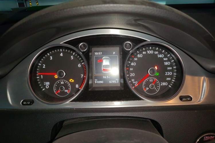 Used Volkswagen FAW-Volkswagen CC 2016 1.8TSI Luxury Model Instrument Cluster