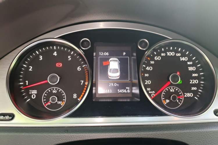 Used Volkswagen FAW-Volkswagen CC 2016 2.0 TSI Luxury Model Instrument Cluster