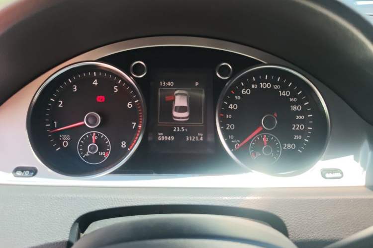 Used Volkswagen FAW-Volkswagen CC 2016 2.0 TSI Luxury Model Instrument Cluster