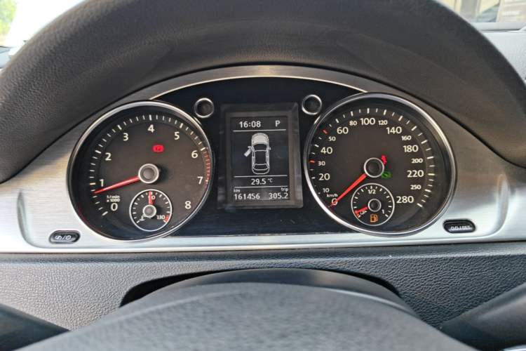 Used Volkswagen FAW-Volkswagen CC 2016 1.8TSI Prestige Model Instrument Cluster