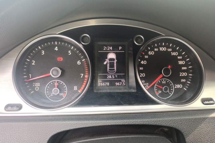 Used Volkswagen FAW-Volkswagen CC 2016 1.8TSI Prestige Model Instrument Cluster