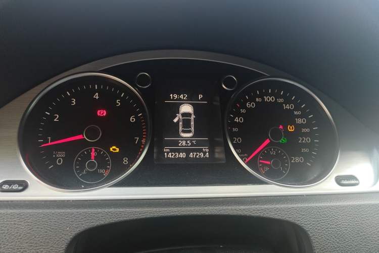 Used Volkswagen FAW-Volkswagen CC 2016 1.8TSI Prestige Model Instrument Cluster