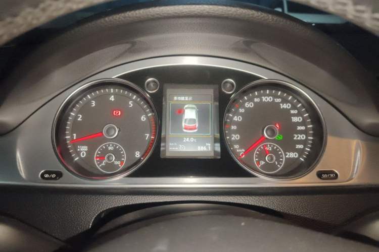 Used Volkswagen FAW-Volkswagen CC 2016 1.8TSI Luxury Model Instrument Cluster
