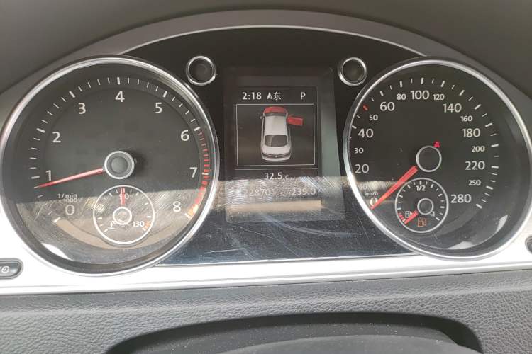 Used Volkswagen FAW-Volkswagen CC 2016 1.8TSI Luxury Model Instrument Cluster