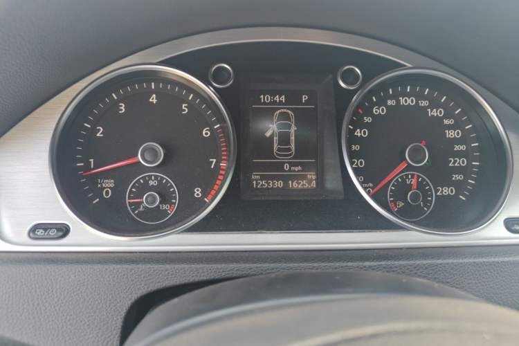 Used Volkswagen FAW-Volkswagen CC 2016 1.8TSI Prestige Model Instrument Cluster