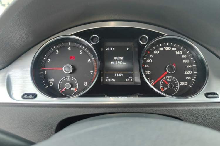 Used Volkswagen FAW-Volkswagen CC 2016 1.8TSI Luxury Model Instrument Cluster