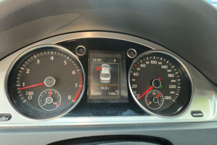 Used Volkswagen FAW-Volkswagen CC 2016 1.8TSI Luxury Model Instrument Cluster
