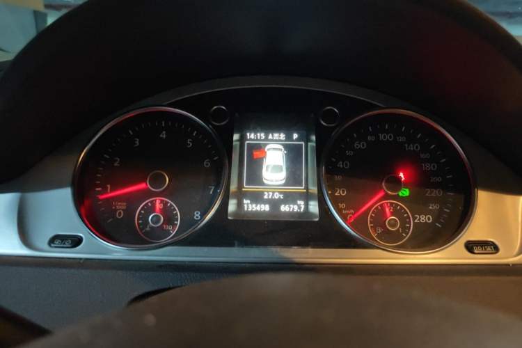 Used Volkswagen FAW-Volkswagen CC 2016 1.8TSI Luxury Model Instrument Cluster