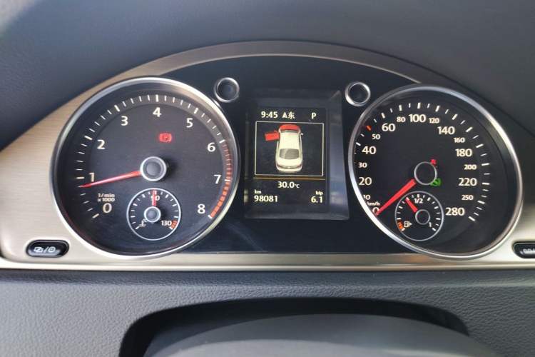 Used Volkswagen FAW-Volkswagen CC 2016 300TSI 25th Anniversary Edition Instrument Cluster