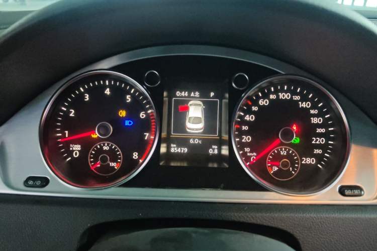 Used Volkswagen FAW-Volkswagen CC 2016 1.8TSI Luxury Model Instrument Cluster