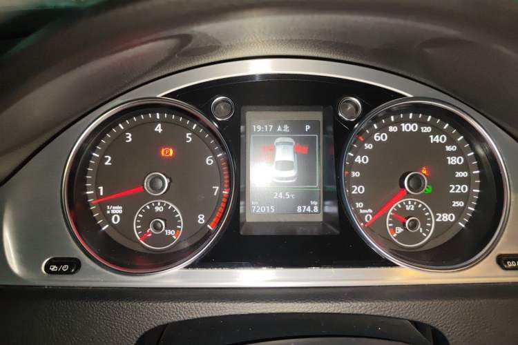 Used Volkswagen FAW-Volkswagen CC 2016 1.8TSI Luxury Model Instrument Cluster