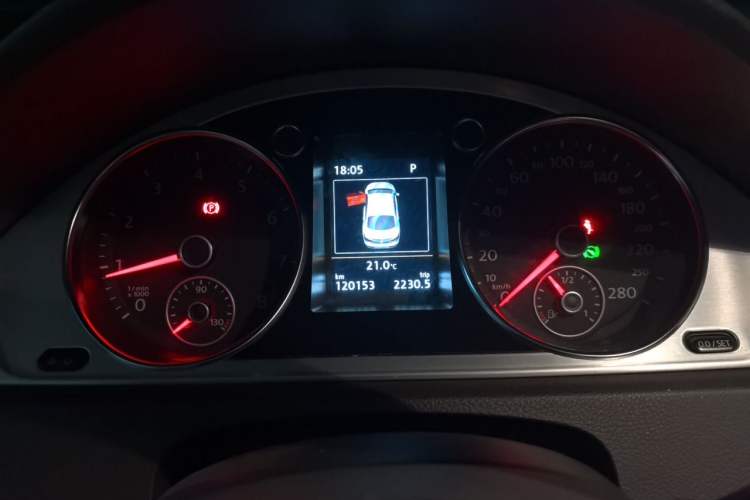 Used Volkswagen FAW-Volkswagen CC 2016 1.8TSI Luxury Model Instrument Cluster