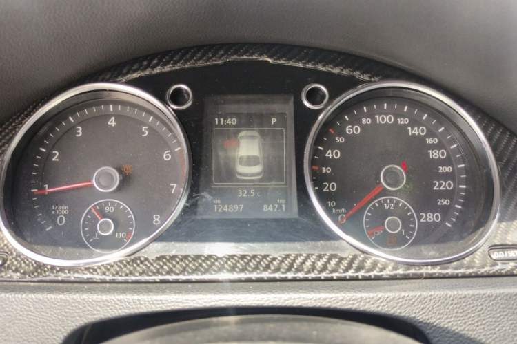 Used Volkswagen FAW-Volkswagen CC 2016 2.0 TSI Luxury Model Instrument Cluster