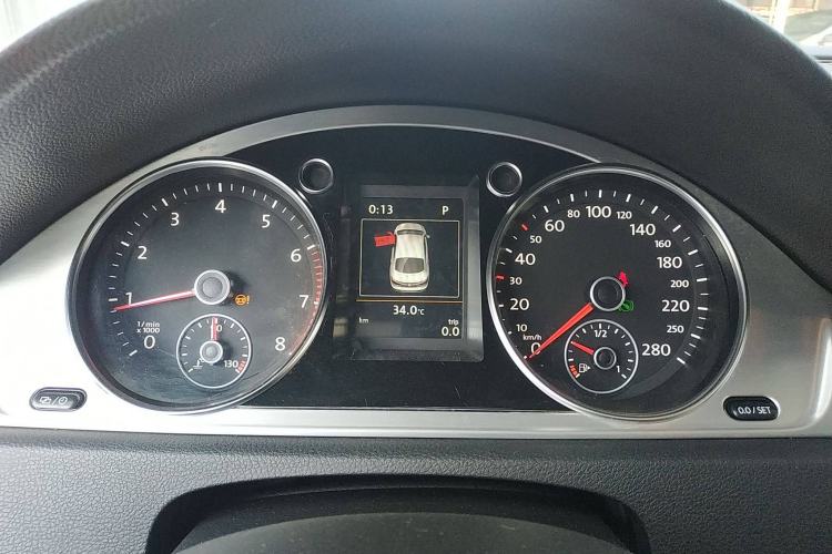 Used Volkswagen FAW-Volkswagen CC 2016 1.8TSI Luxury Model Instrument Cluster