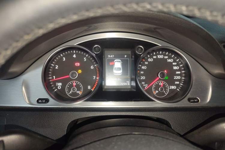 Used Volkswagen FAW-Volkswagen CC 2016 1.8TSI Luxury Model Instrument Cluster