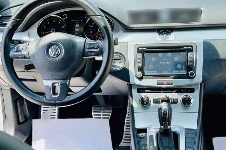 Used Volkswagen FAW-Volkswagen CC 2016 2.0 TSI Luxury Model Interior 2