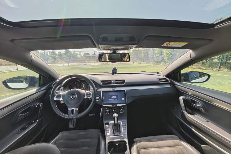 Used Volkswagen FAW-Volkswagen CC 2016 300TSI 25th Anniversary Edition Interior 4