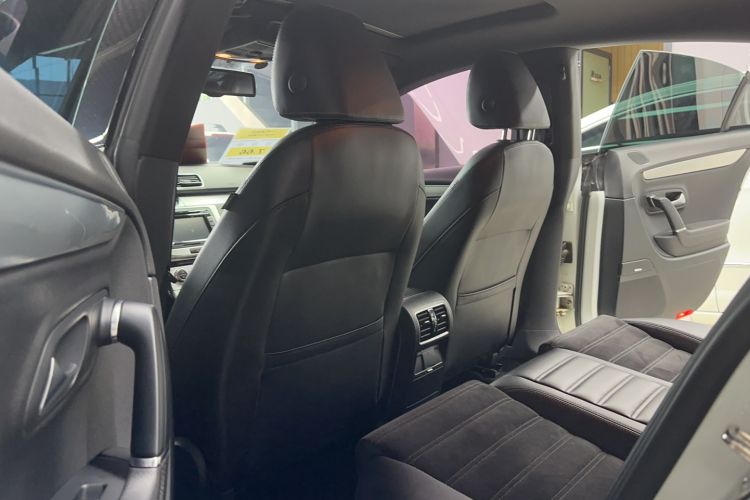 Used Volkswagen FAW-Volkswagen CC 2016 2.0 TSI Luxury Model Interior 6