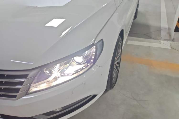 Used Volkswagen FAW-Volkswagen CC 2016 2.0 TSI Luxury Model Left Front Headlight