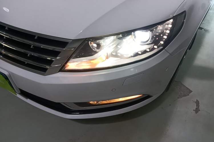 Used Volkswagen FAW-Volkswagen CC 2016 2.0 TSI Luxury Model Left Front Headlight