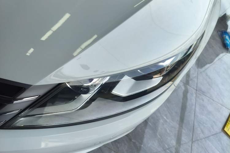 Used Volkswagen FAW-Volkswagen CC 2016 1.8TSI Luxury Model Left Front Headlight