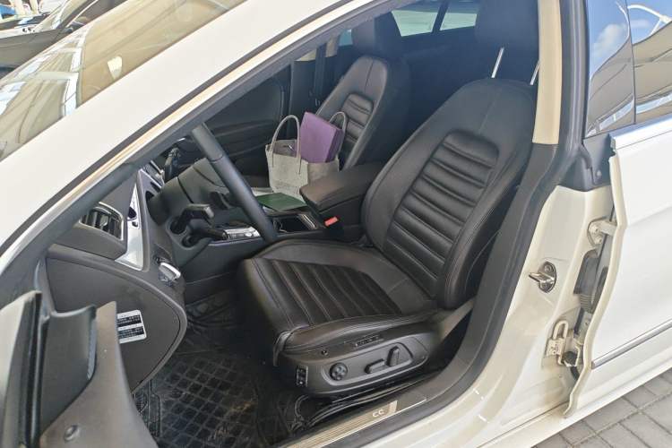 Used Volkswagen FAW-Volkswagen CC 2016 1.8TSI Luxury Model Left Front Seat
