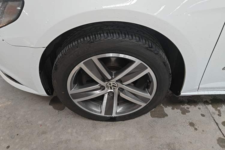 Used Volkswagen FAW-Volkswagen CC 2016 1.8TSI Prestige Model Left Front Wheel Hub