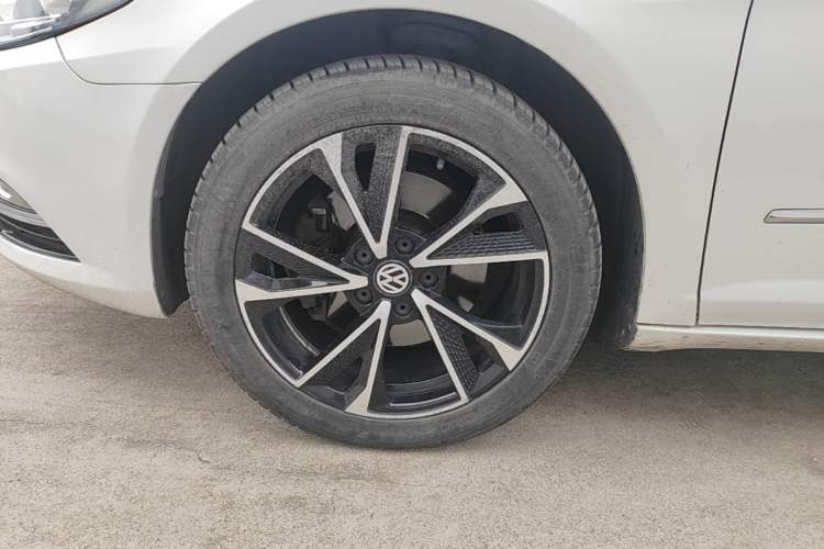 Used Volkswagen FAW-Volkswagen CC 2016 1.8TSI Prestige Model Left Front Wheel Hub