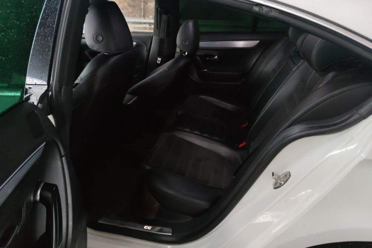 Used Volkswagen FAW-Volkswagen CC 2016 2.0 TSI Luxury Model Left Rear Seat