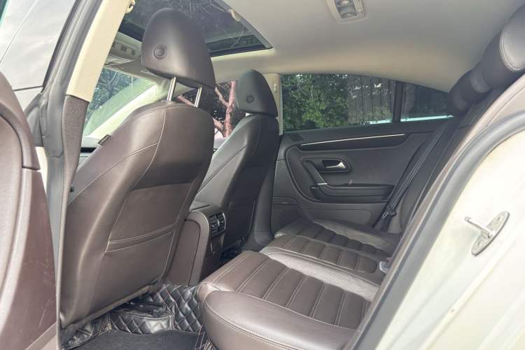 Used Volkswagen FAW-Volkswagen CC 2016 2.0 TSI Luxury Model Left Rear Seat
