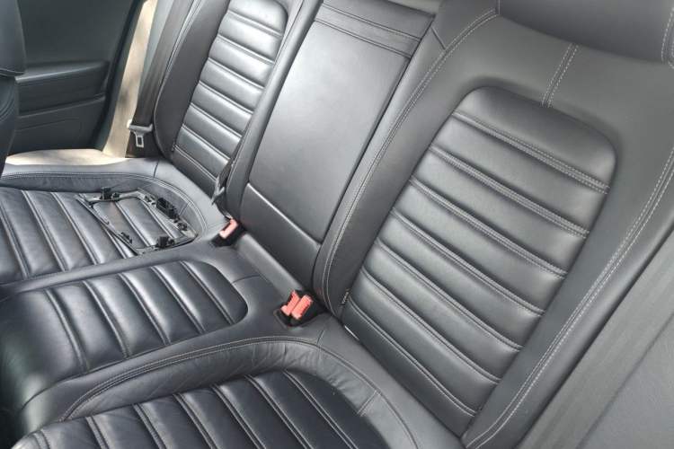 Used Volkswagen FAW-Volkswagen CC 2016 1.8TSI Prestige Model Left Rear Seat