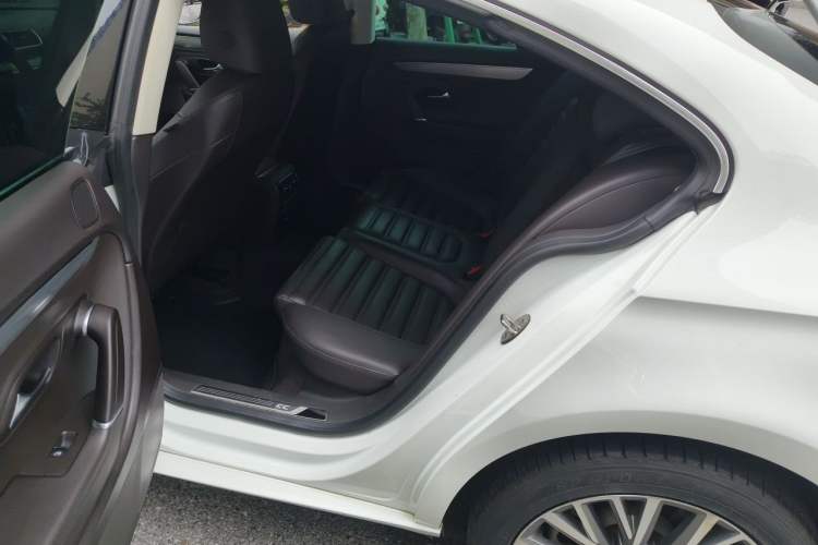 Used Volkswagen FAW-Volkswagen CC 2016 1.8TSI Luxury Model Left Rear Seat