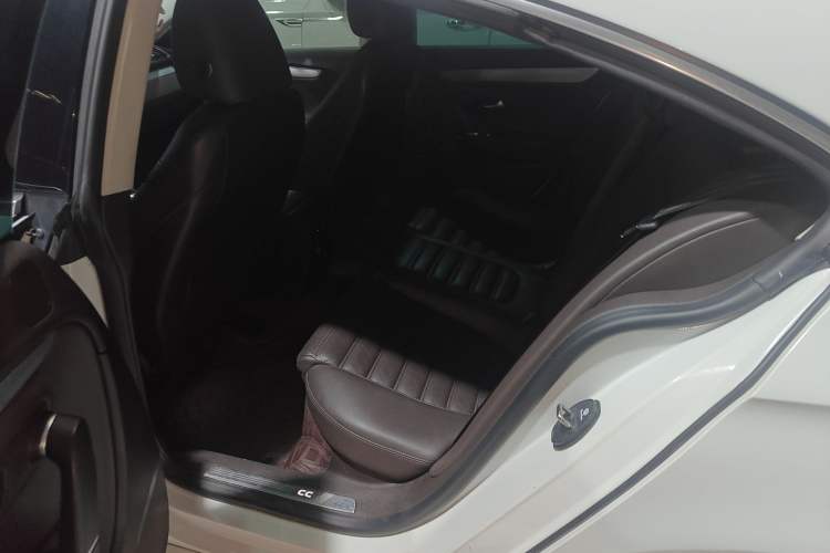 Used Volkswagen FAW-Volkswagen CC 2016 1.8TSI Luxury Model Left Rear Seat
