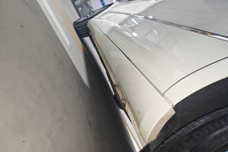 Used Volkswagen FAW-Volkswagen CC 2016 2.0 TSI Luxury Model Left Side Sill