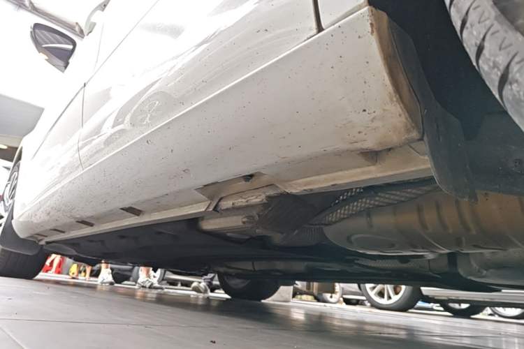 Used Volkswagen FAW-Volkswagen CC 2016 300TSI 25th Anniversary Edition Left Side Sill