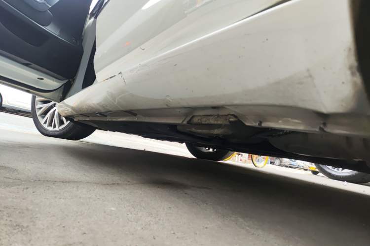 Used Volkswagen FAW-Volkswagen CC 2016 1.8TSI Luxury Model Left Side Sill