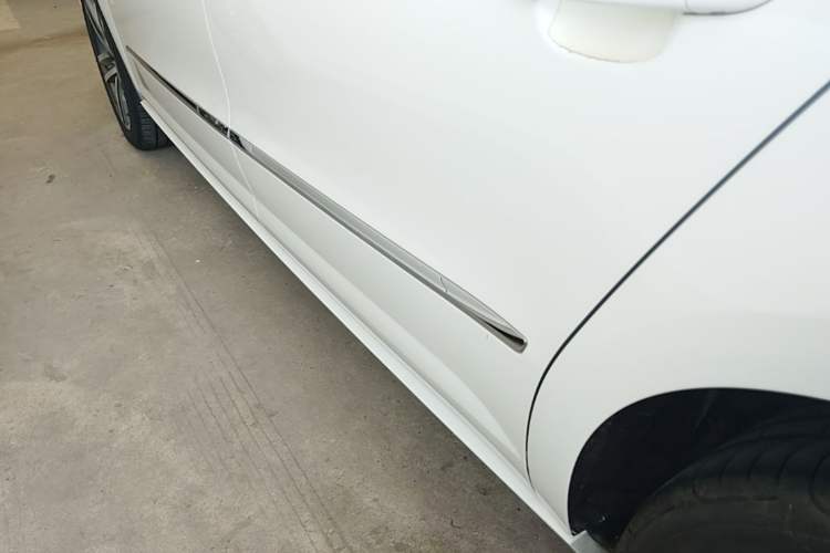 Used Volkswagen FAW-Volkswagen CC 2016 1.8TSI Prestige Model Left Side Sill