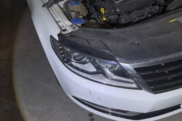 Used Volkswagen FAW-Volkswagen CC 2016 1.8TSI Prestige Model Right Front Headlight