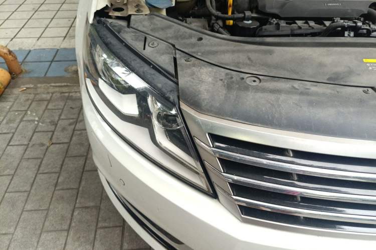 Used Volkswagen FAW-Volkswagen CC 2016 2.0 TSI Ultimate Edition Right Front Headlight