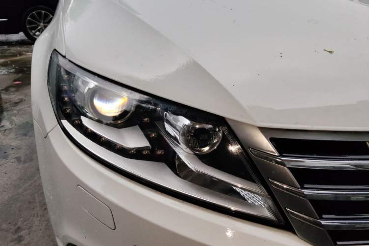 Used Volkswagen FAW-Volkswagen CC 2016 1.8TSI Prestige Model Right Front Headlight