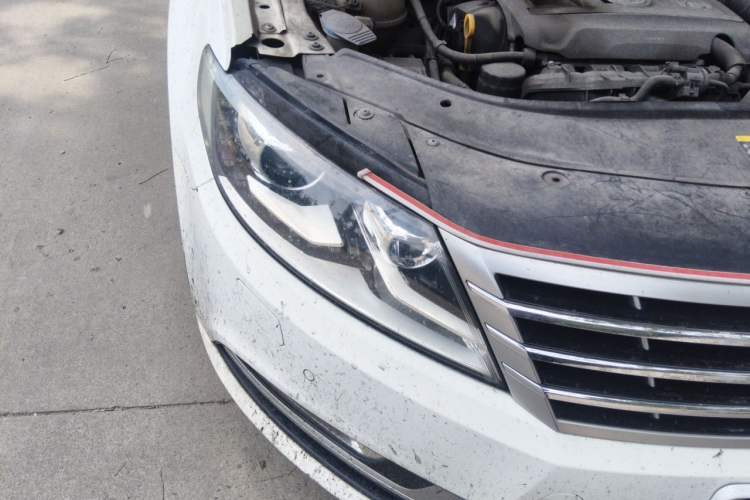 Used Volkswagen FAW-Volkswagen CC 2016 1.8TSI Prestige Model Right Front Headlight