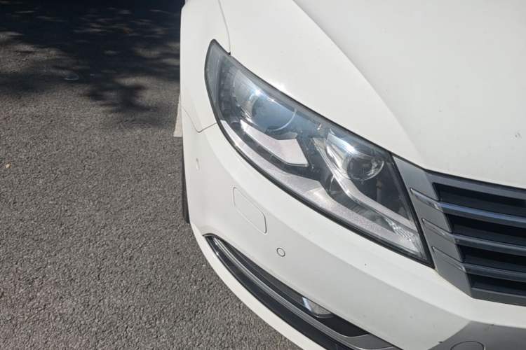 Used Volkswagen FAW-Volkswagen CC 2016 2.0 TSI Ultimate Edition Right Front Headlight