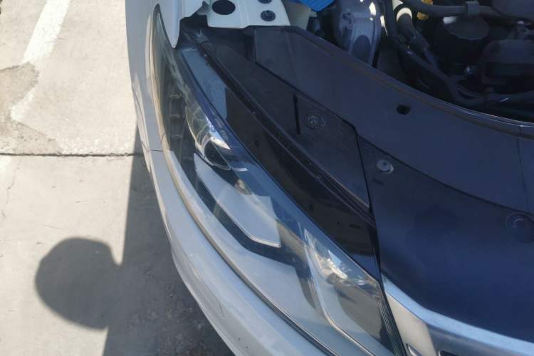 Used Volkswagen FAW-Volkswagen CC 2016 1.8TSI Prestige Model Right Front Headlight