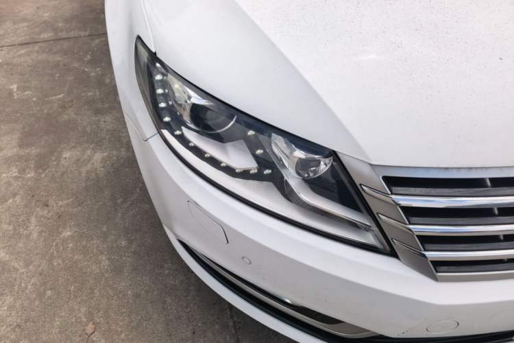 Used Volkswagen FAW-Volkswagen CC 2016 1.8TSI Prestige Model Right Front Headlight