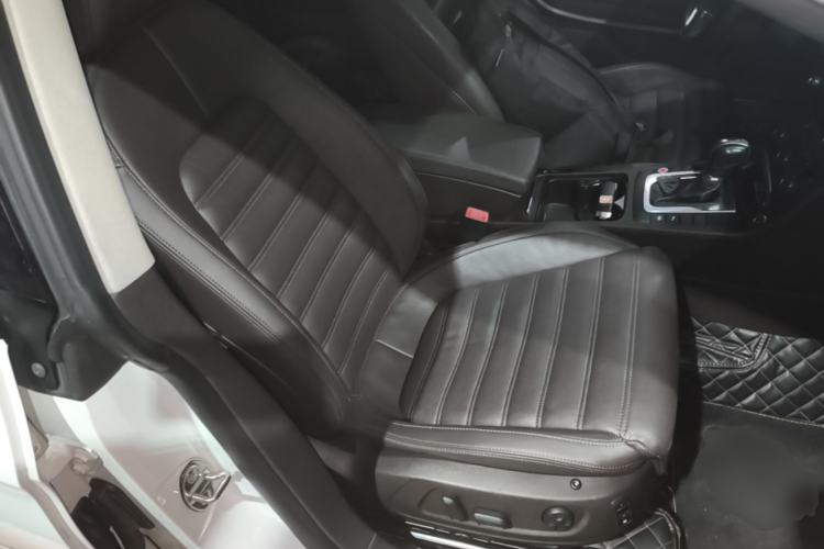 Used Volkswagen FAW-Volkswagen CC 2016 2.0 TSI Luxury Model Right Front Seat
