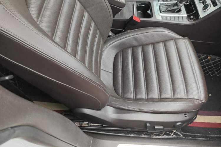 Used Volkswagen FAW-Volkswagen CC 2016 1.8TSI Luxury Model Right Front Seat