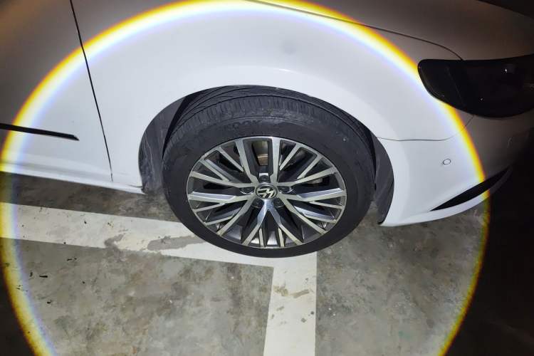 Used Volkswagen FAW-Volkswagen CC 2016 1.8TSI Luxury Model Right Front Wheel Hub