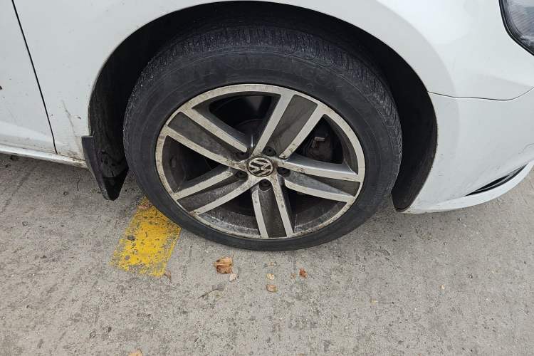 Used Volkswagen FAW-Volkswagen CC 2016 1.8TSI Prestige Model Right Front Wheel Hub