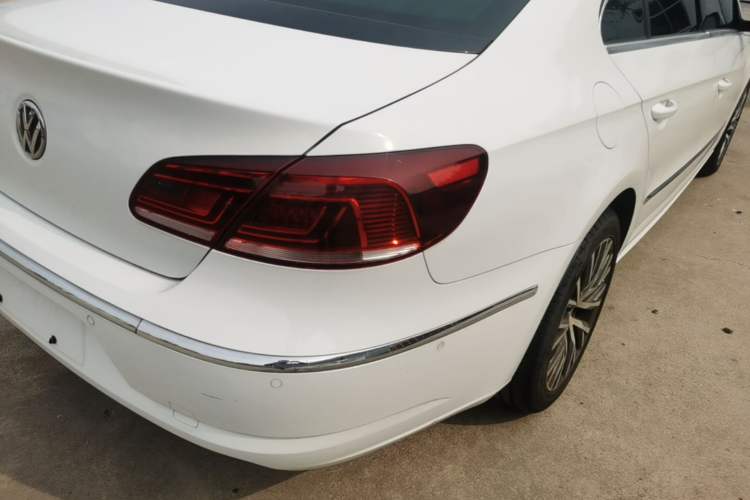 Used Volkswagen FAW-Volkswagen CC 2016 1.8TSI Luxury Model Right Rear Taillight